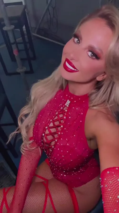Danni Ellexo aka Harley Cameron Brand Army - Video