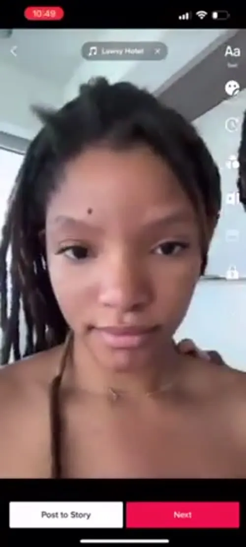 Halle Bailey - Video