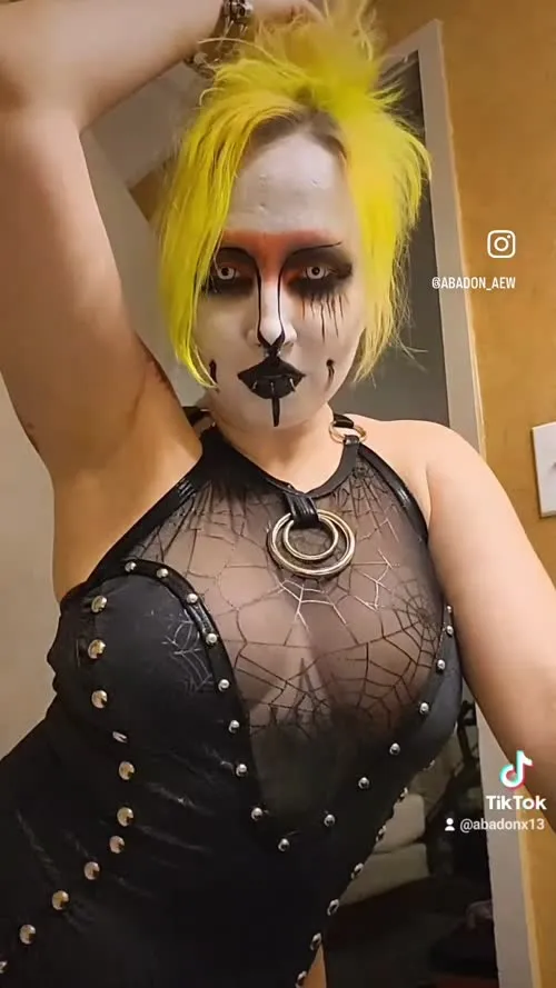 AEW Abadon - Video #119904