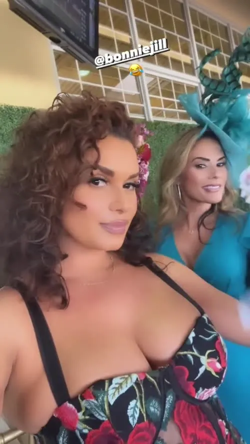 Joy Taylor - Video #178515