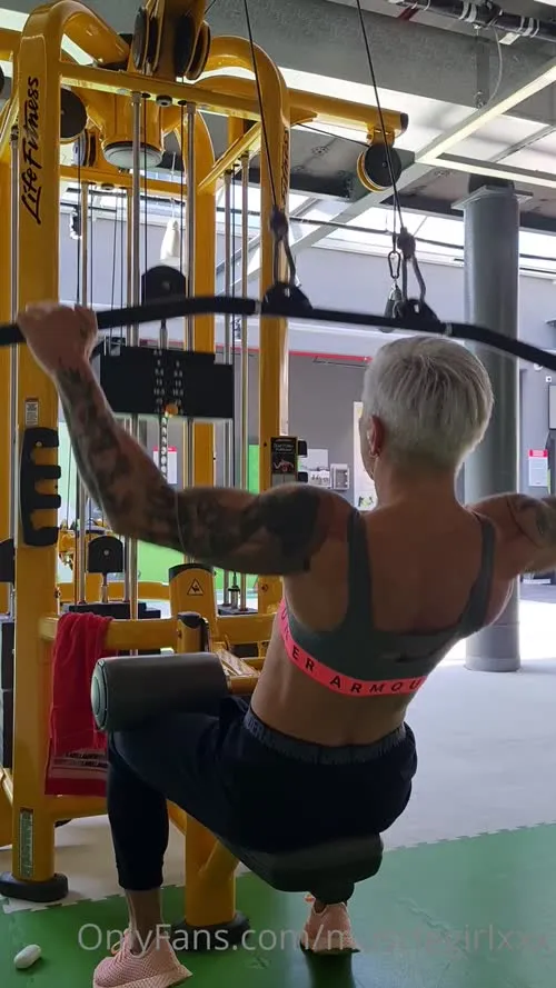 crazyxbody / musclegirlxxx - Video #135573