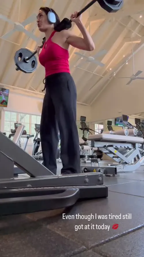 The Bella Twins: Nikki Bella & Brie Bella | Garcia Twins - Video #291663