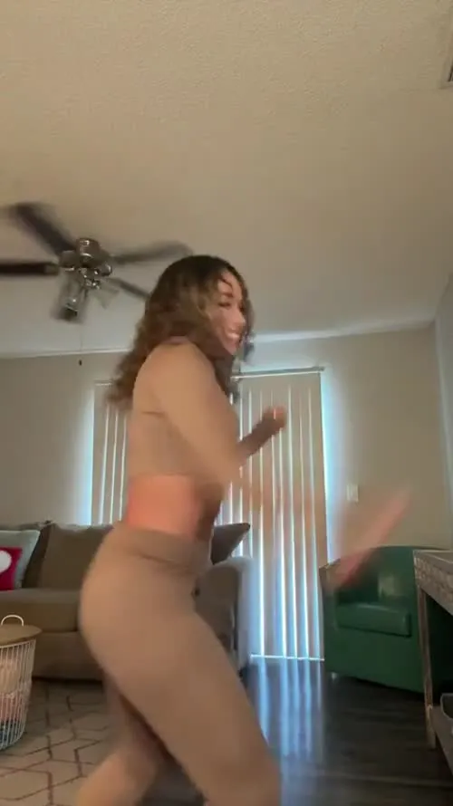 Valerie Loureda | Lola Vice - Video #299901