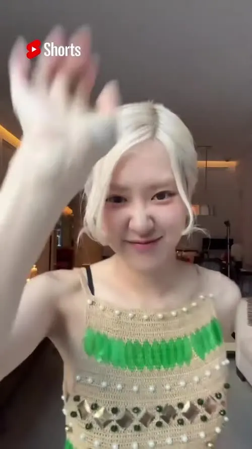 Rosé || Roseanne Park - BLΛƆKPIИK ( BLACKPINK ) - Video #288825
