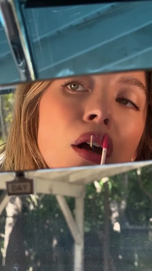 Sydney Sweeney - Video