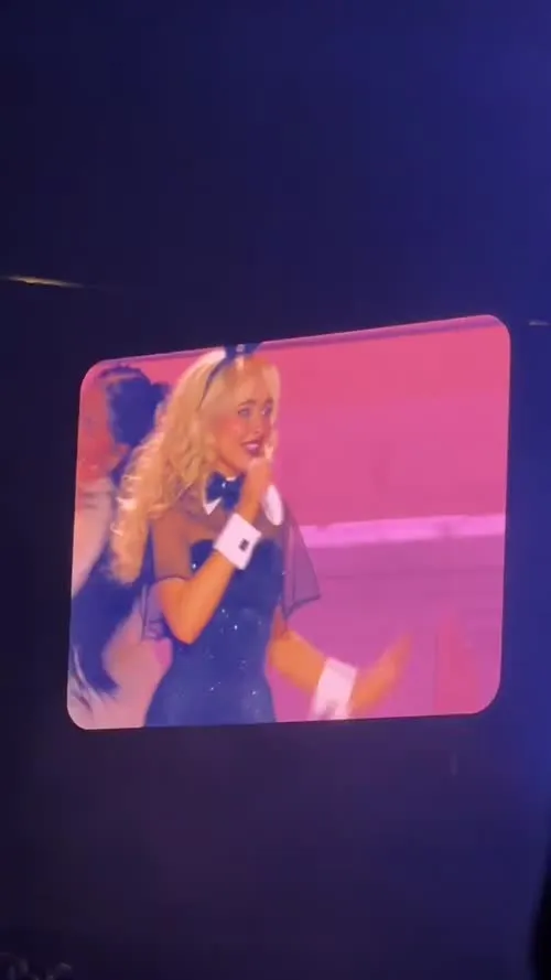 Sabrina Carpenter - Video