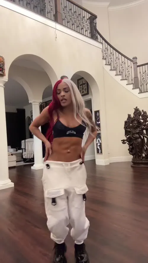 Zelina Vega // Thea Trinidad - Video