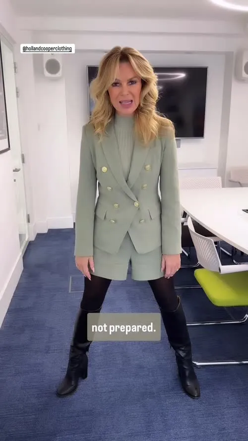 Amanda Holden - Video #371599