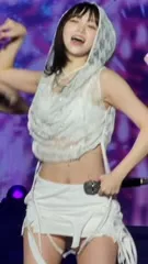 Kim Chaewon 김채원 [Le Sserafim] - Video #247338