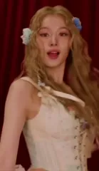 Minatozaki Sana (TWICE) - Video #251548