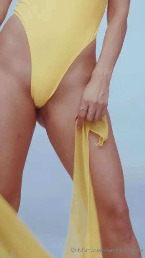 Yanet Garcia - Video