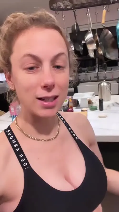 Iliza Shlesinger - Video