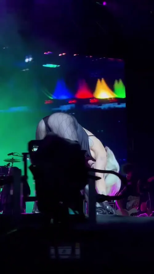 Miley Cyrus - Video