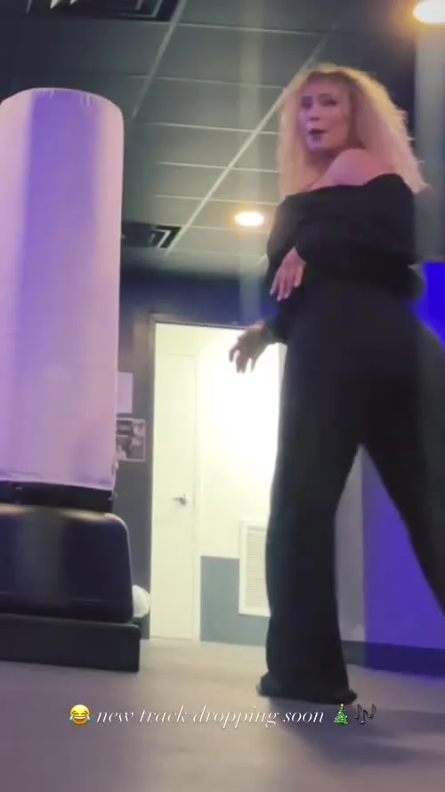 WWE Nikkita Lyons - Video