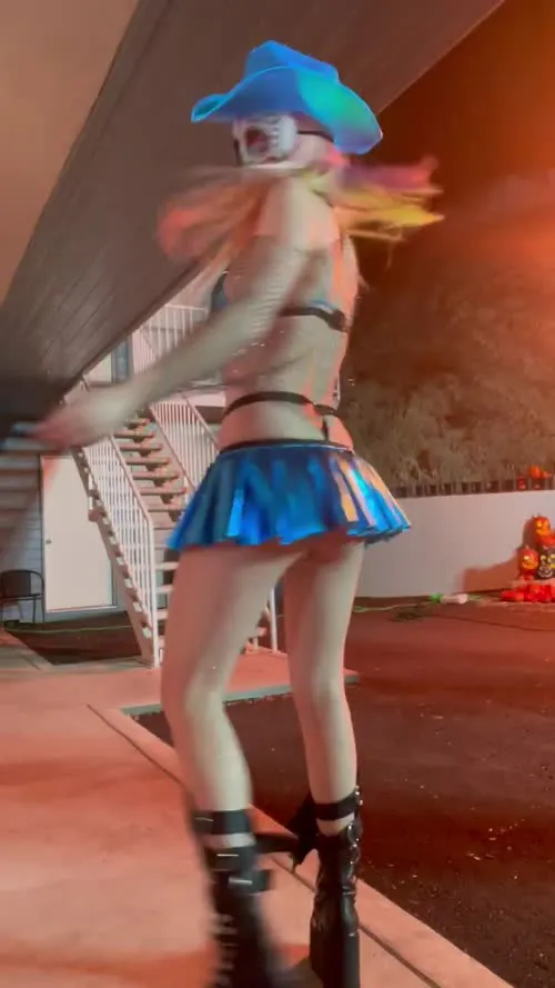 Dani Thorne - Video #221982