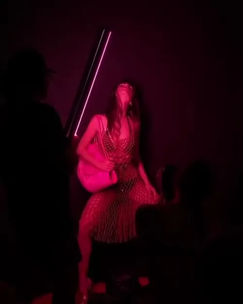 Emily Ratajkowski - Video #214852