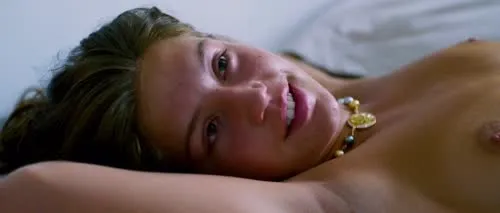 Adèle exarchopoulos - Video