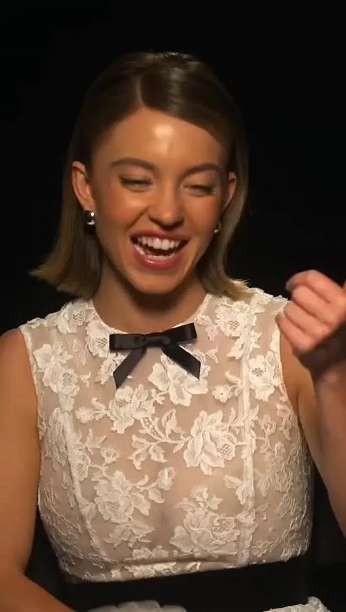 Sydney Sweeney - Video