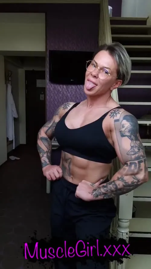 crazyxbody / musclegirlxxx - Video #375577