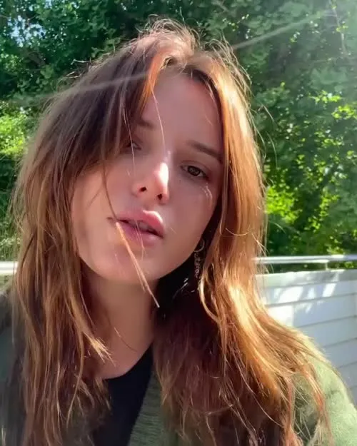 Bella Thorne - Video #397764