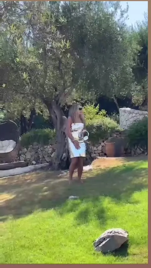 Amanda Holden - Video