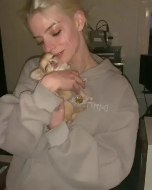 Anya Taylor-Joy - Video #281066