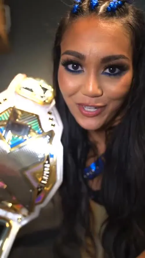 Roxanne Perez/Rok-C - WWE NXT - Video