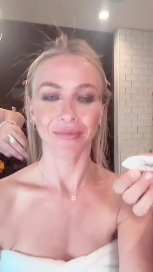 Julianne Hough - Video
