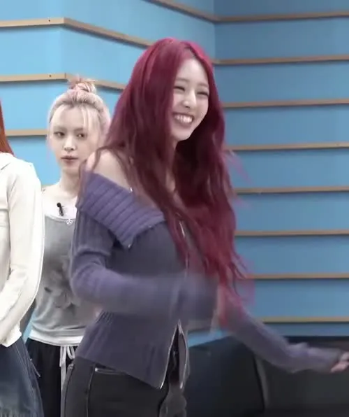 Yuna - ITZY (유나, Shin Yu Na) - Video