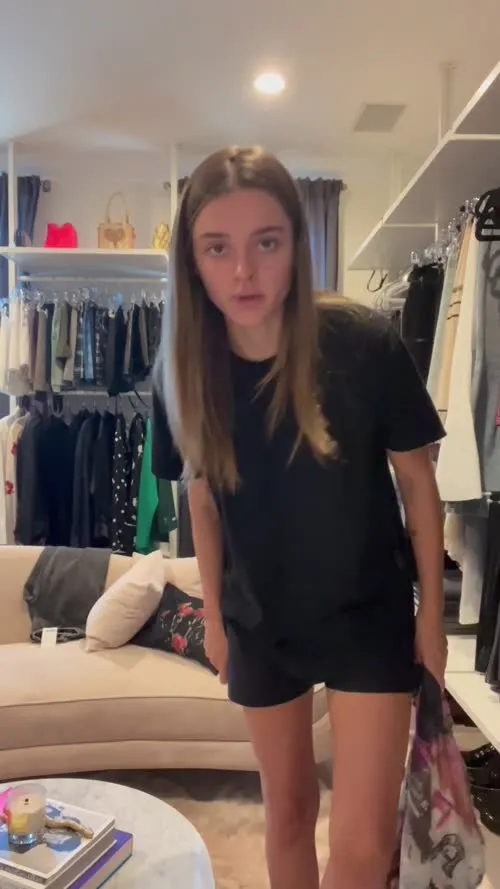 Charlotte Lawrence - Video