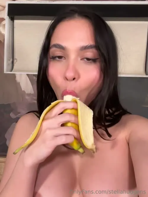 Stella Hudgens (Vanessa's Sister) - Video