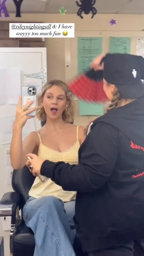 Lily Brooks O’Briant - Video #132804