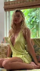 Alexis Ren - Video #327542