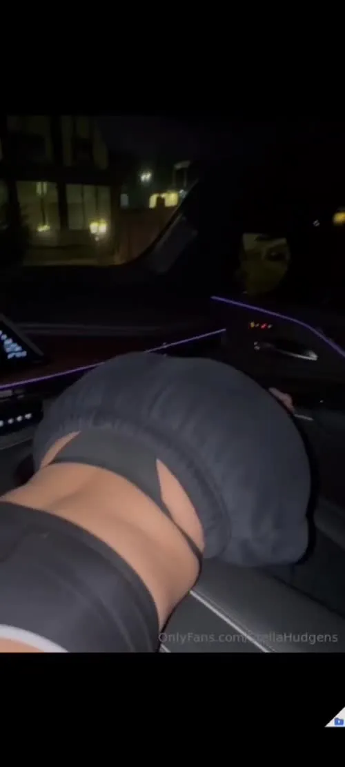 Stella Hudgens (Vanessa's Sister) - Video