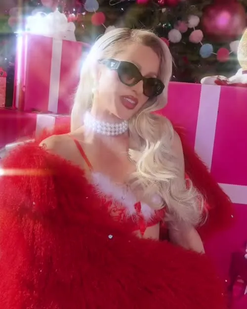Paris Hilton - Video #224166