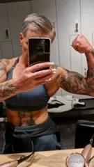 crazyxbody / musclegirlxxx - Video