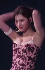 Minatozaki Sana (TWICE) - Video
