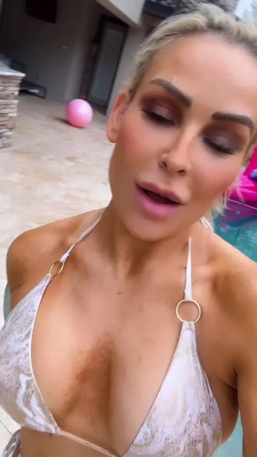 WWE Natalya Neidhart , The Boat - Video