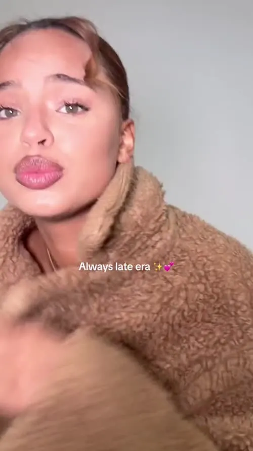 Paola Locatelli - Video #131674