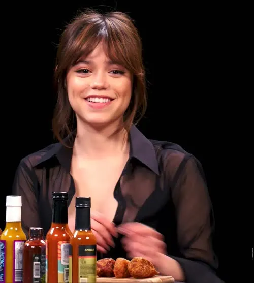 Jenna Ortega - Video
