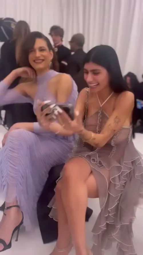 Mia Khalifa - Video
