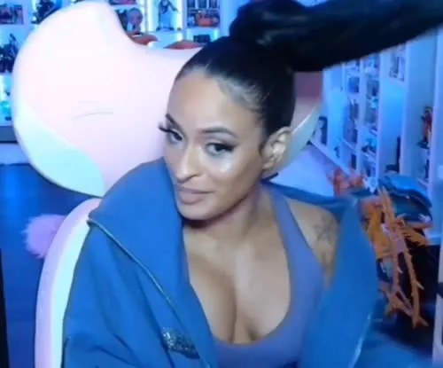 Zelina Vega // Thea Trinidad - Video #320648