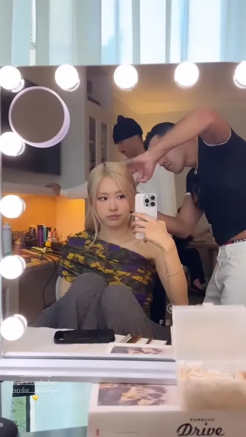 Rosé || Roseanne Park - BLΛƆKPIИK ( BLACKPINK ) - Video