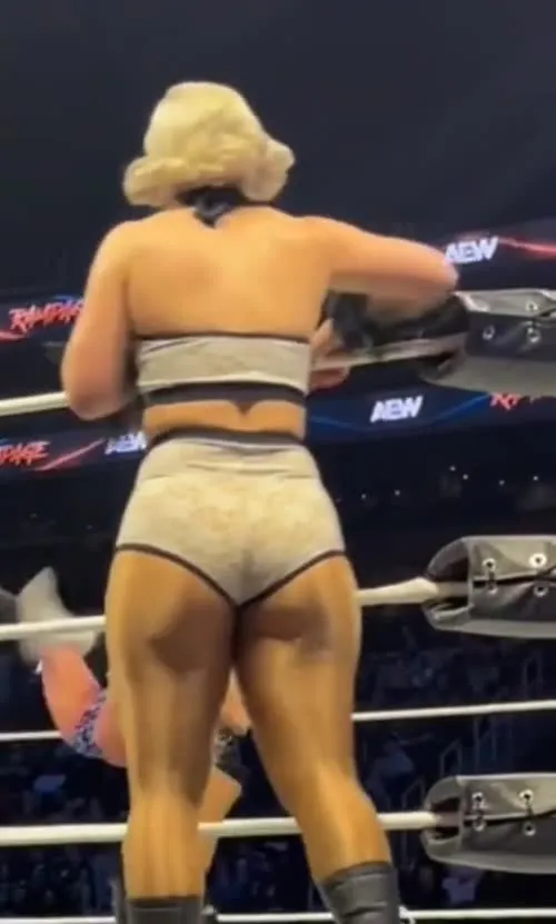Toni Storm - Video #365780