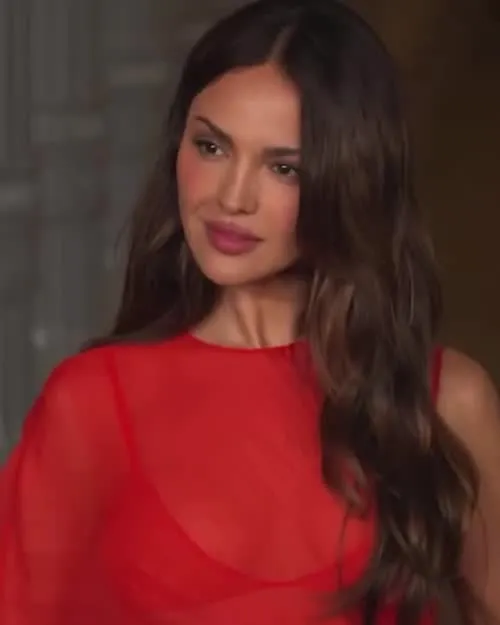 Eiza Gonzalez - Video #280312