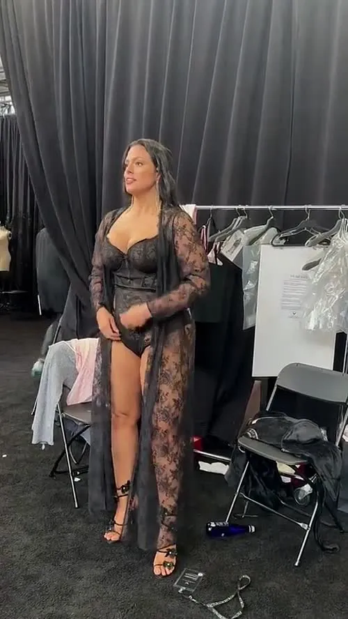 Ashley Graham - Video #304129