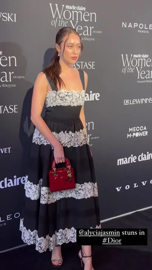 Alycia Debnam Carey - Video #151858