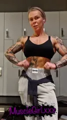 crazyxbody / musclegirlxxx - Video
