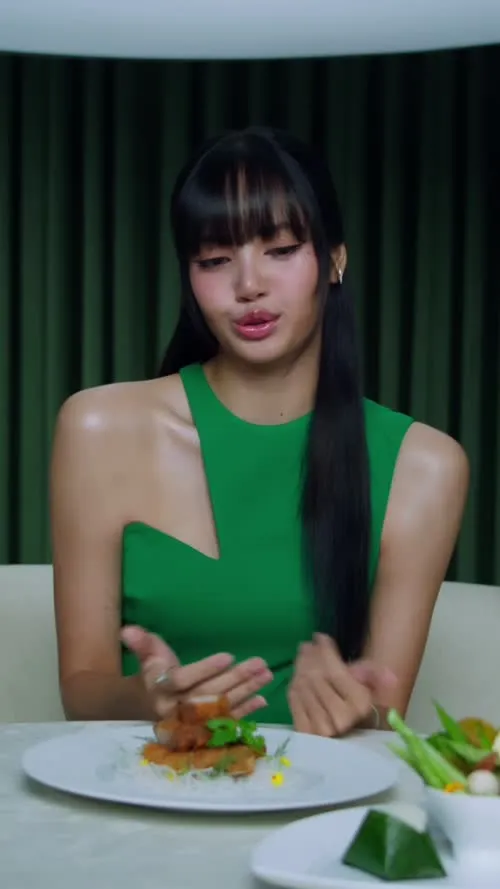Lisa | BLΛƆKPIИK (Blackpink) - Video