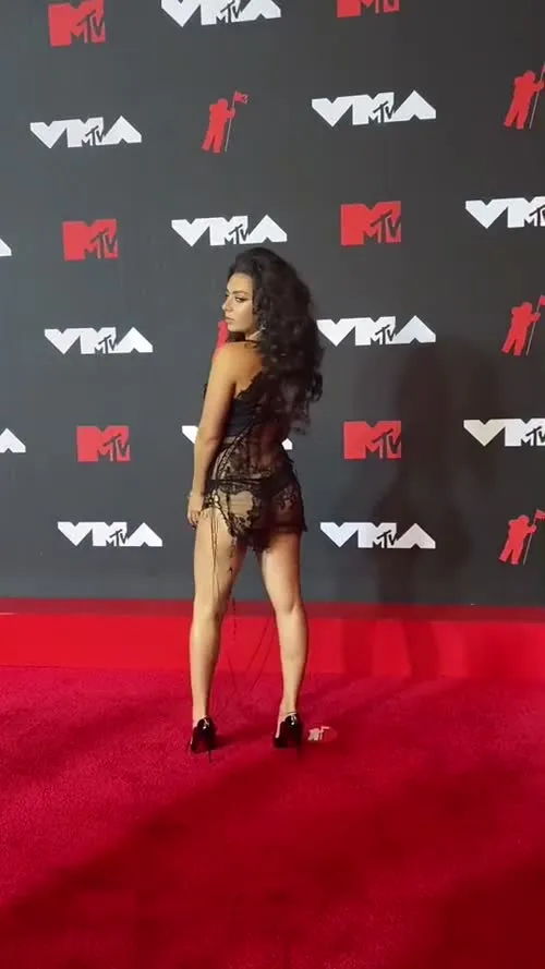 Charli XCX - Video #300332